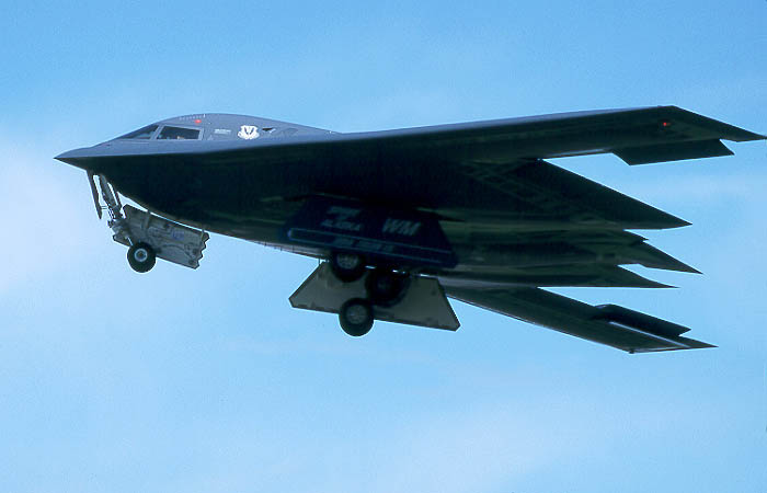 b2fly.JPG (33689 bytes)