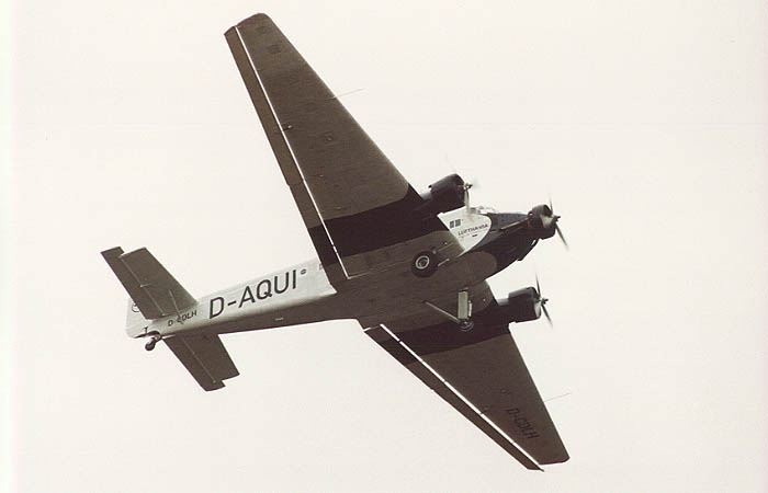 ju52.JPG (24862 bytes)