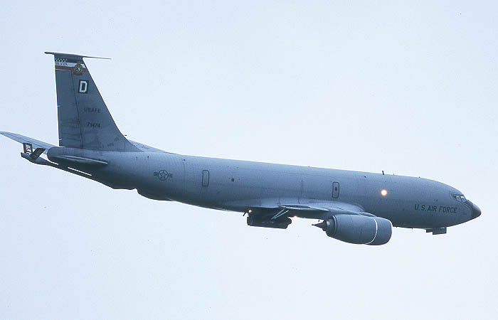 kc135.JPG (27238 bytes)