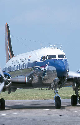 Glorious scheme on the South African Airways' DC4