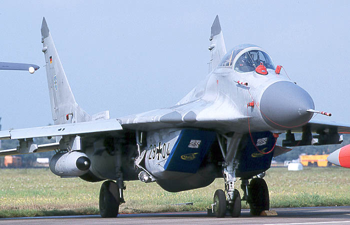 mig29.JPG (60132 bytes)