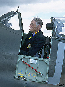 Tony, back in a Spitfire after sixty years