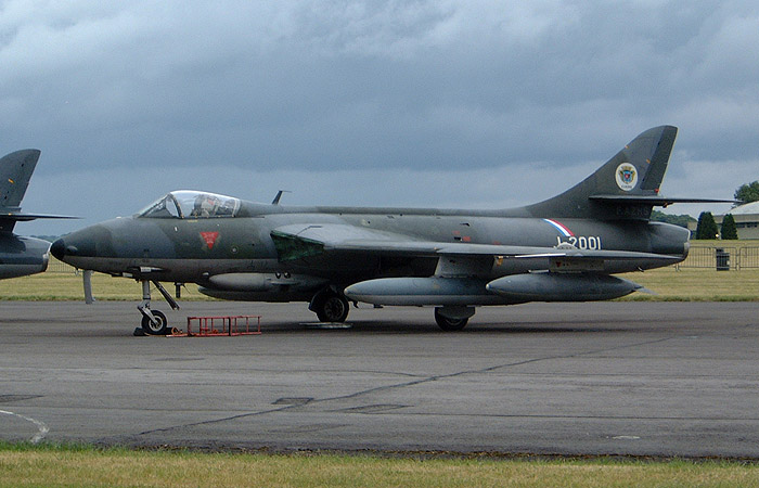 Based with the "Association Varoise des Avions de Collection" at Cuers near Toulon, this airframe was also another UK debutante at Kemble. Carrying the false Swiss serial J-2001, it is in fact J-4095/F-AZHS, but is better known as the "Millennium Hunter".