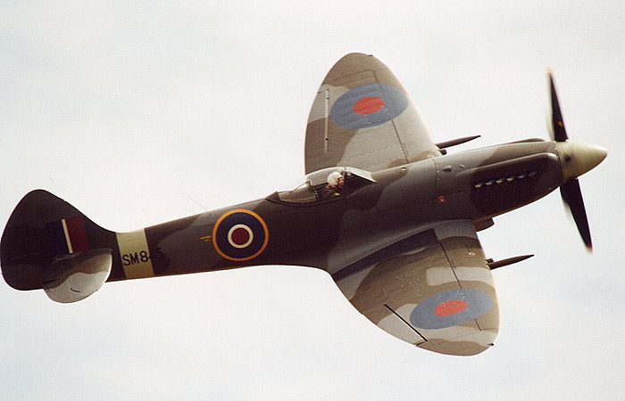 spitfire.jpg (71744 bytes)