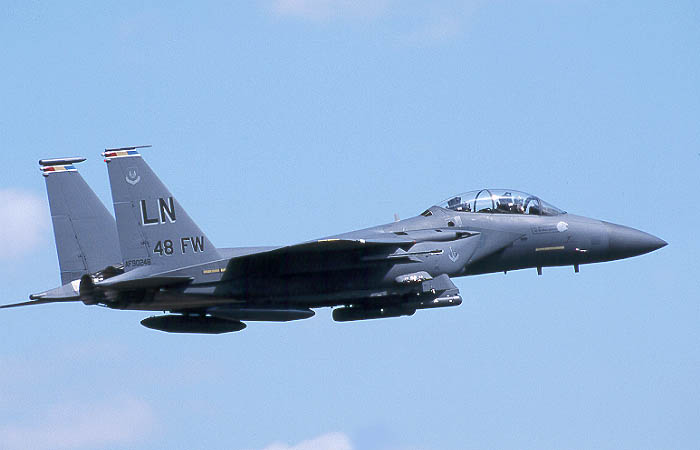 f15e.JPG (31625 bytes)