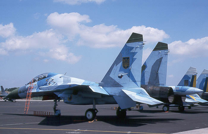 flanker.JPG (52131 bytes)