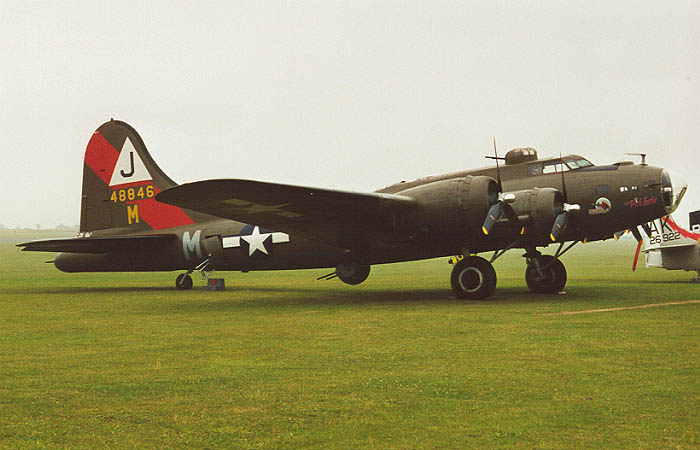 b17.JPG (53985 bytes)