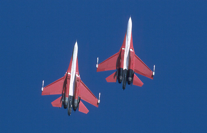 flankers.JPG (54352 bytes)